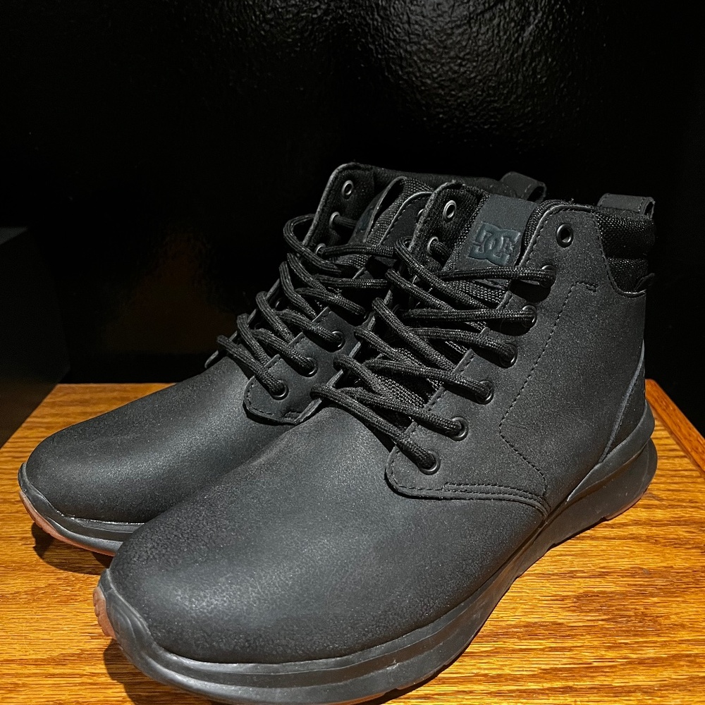 DC Shoes Mason 2 Water Resistant Shoes/Boots Mens Size 8 Black
